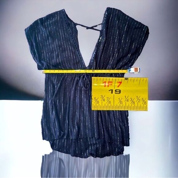 Xhilaration l Black w/ Gold accented thread l Top, Tunic l Criss-Cross back l XL - Picture 3 of 9